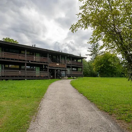 Hoiz - Ruhige Im Chiemgau Siegsdorf
